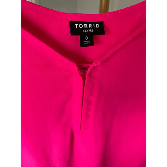Torrid Blouse Hot Pink Blouse Bright Bold Barbie Brunch CEO Event Summer Date - Picture 6 of 7